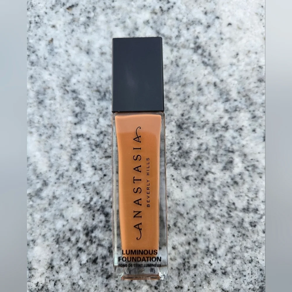 Anastasia Beverly Hills Medium Coverage Natural Finish Luminous Foundation 470c
